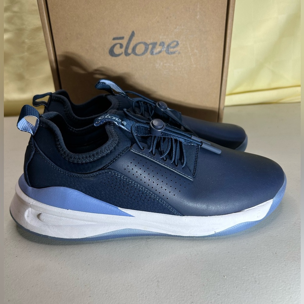 Clove Comfort Sneaker Nursing / Healthcare Shoes
Classic Navy
Women's 8.5